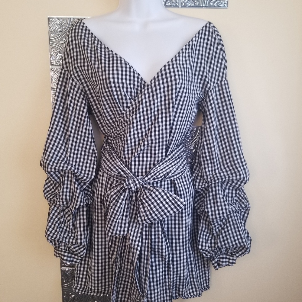 Gingham Cotton Wrap Top With Ruched Sleeves Sz M